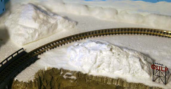 Foam Putty Hills